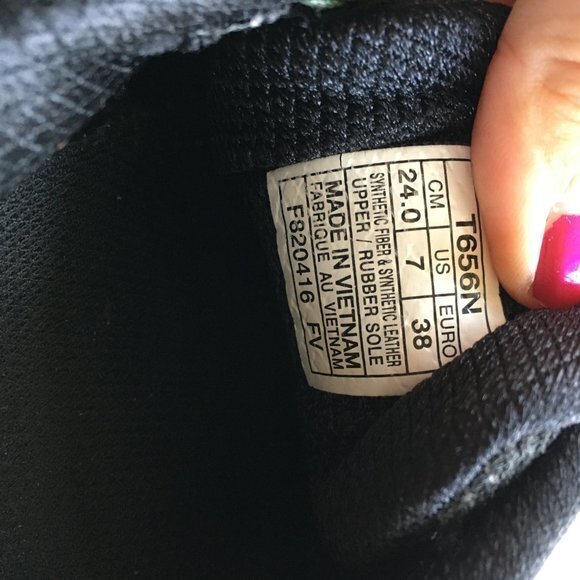 ASICS Women's GT-2000 4 Running Shoes Size 7 - Picture 6 of 7